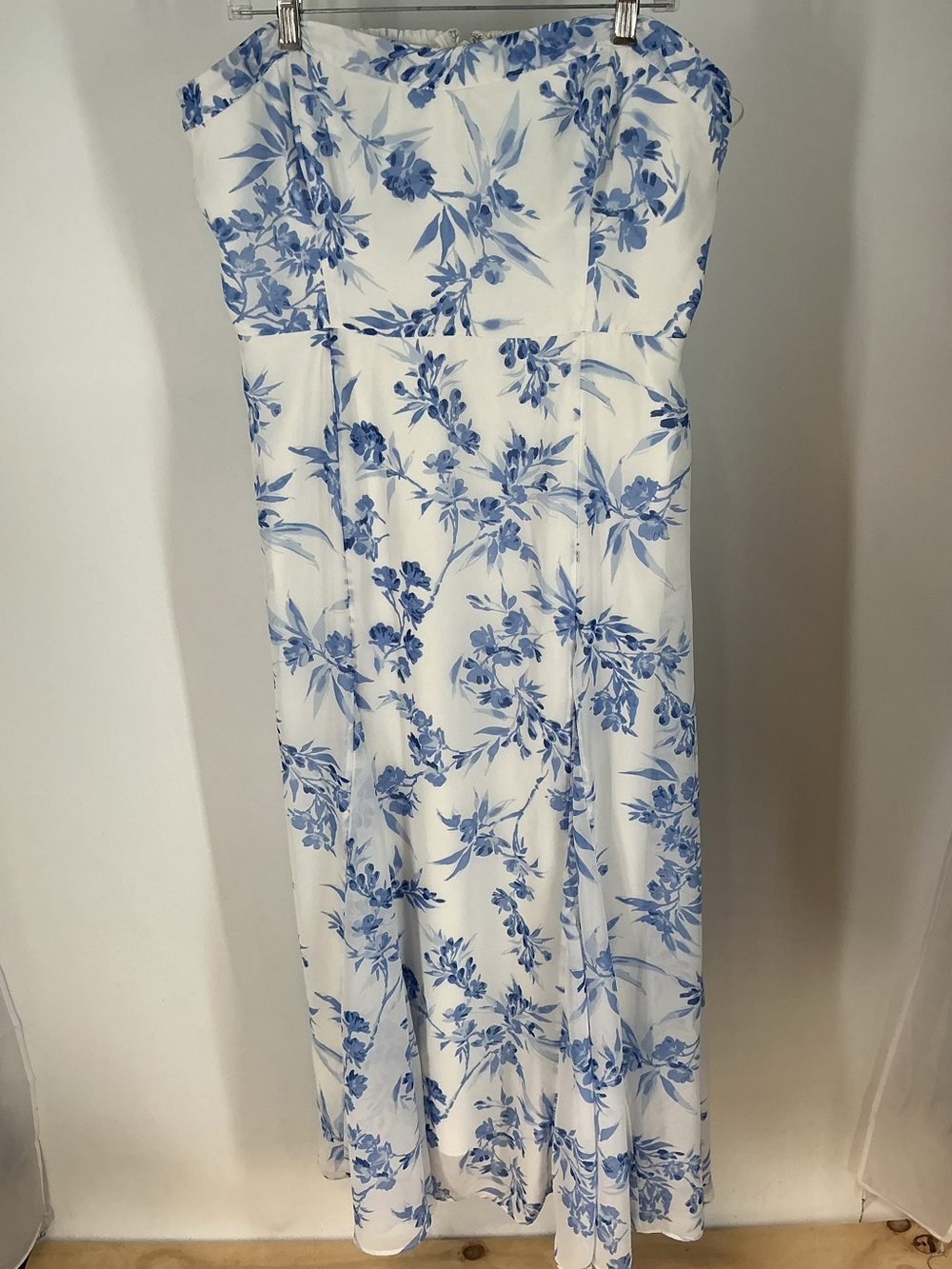 Abercrombie & Fitch White Strapless Maxi Dress with Blue Floral Print Size XLT
